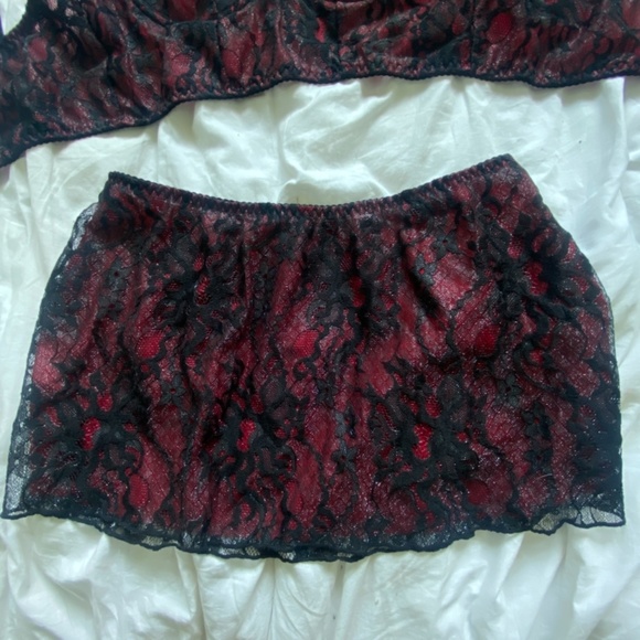 2 piece skirt and top set - Picture 2 of 5